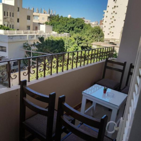 Sweet Home Hostel - Men Only-Airport Transport- Car Rent